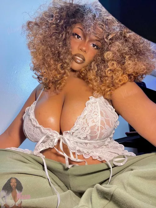 top too small for my titties🤨