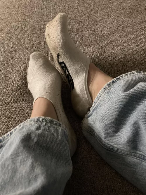 what would you do if i’d laid my feet in front of you like this?