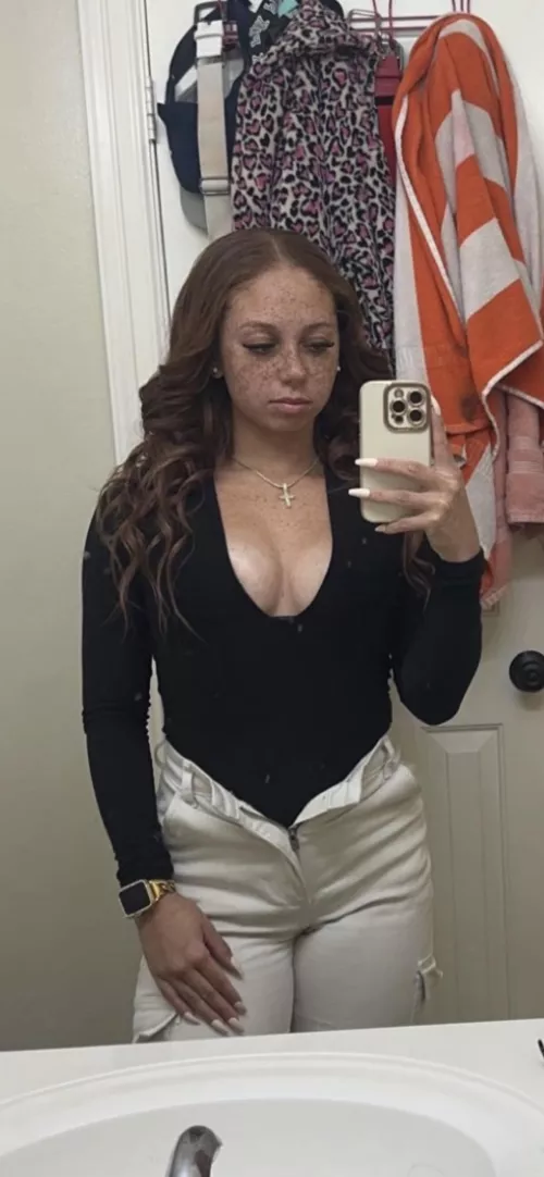 18 and ready to get naughty 😈