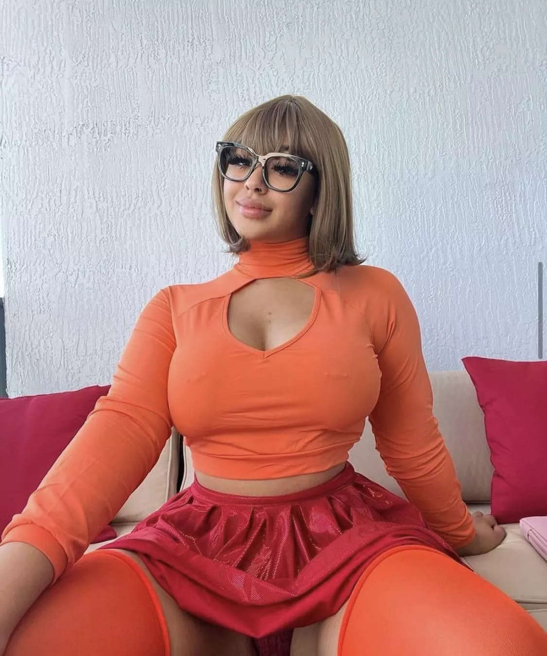 1upv= 3 pics in your dm 1 comment= surprise