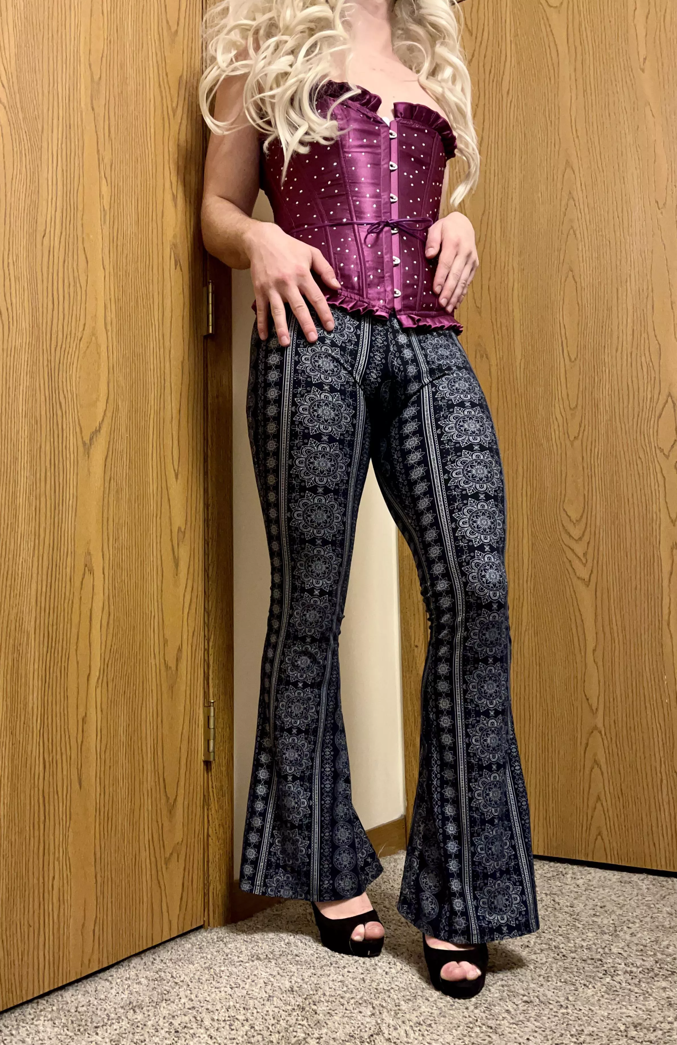 2023 goal is to wear this outfit outside of my bedroom somewhere 😂💖