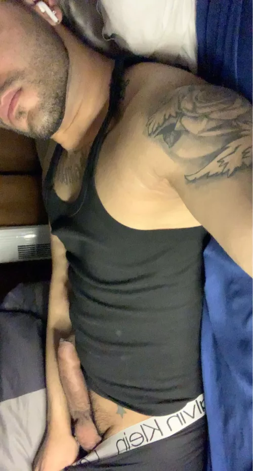 23 uncut horny, add me @mazelviera (nice guys only, adding only AFTER YOU SEND A SNAP)