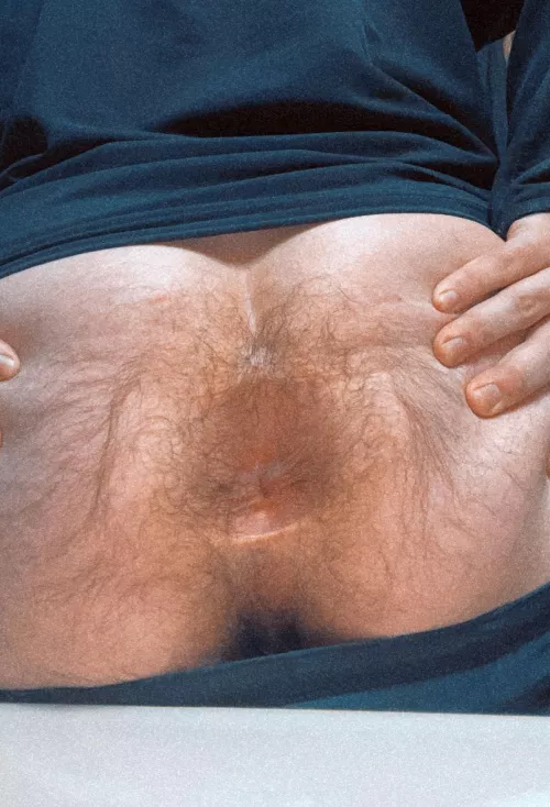 26 m usa. late night snack anyone?