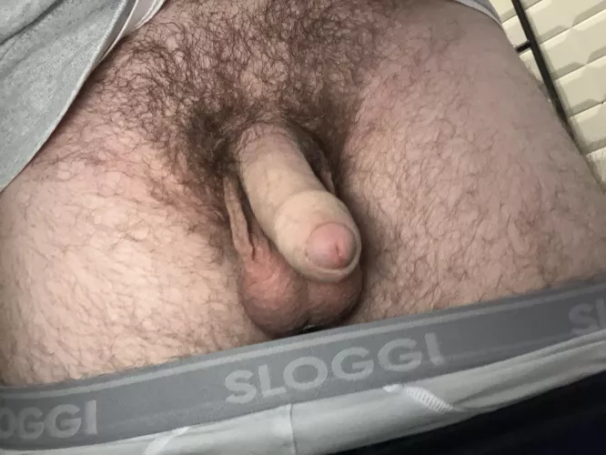 31 hey guys, wanna make it hard?