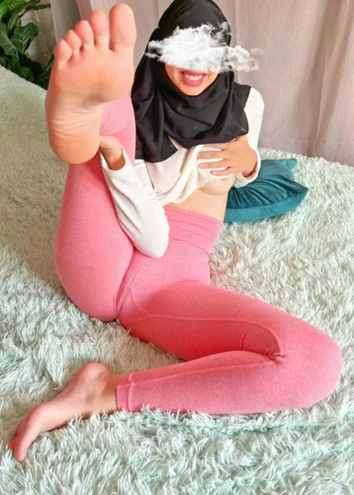 5'2 Arab, here to brighten your days