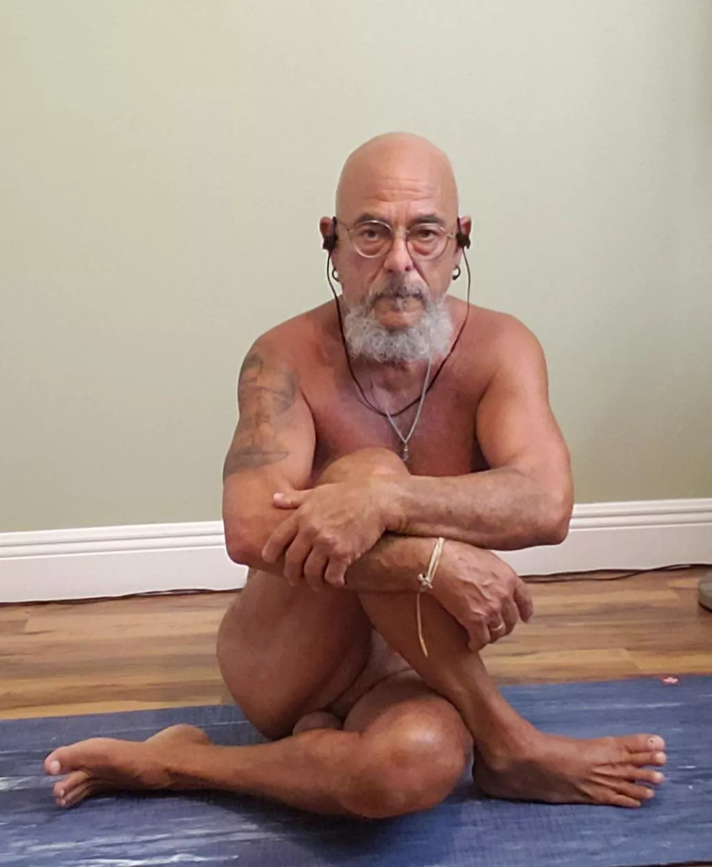 about to lead naked yoga Zoom practice. looking exceedingly serious 🤔