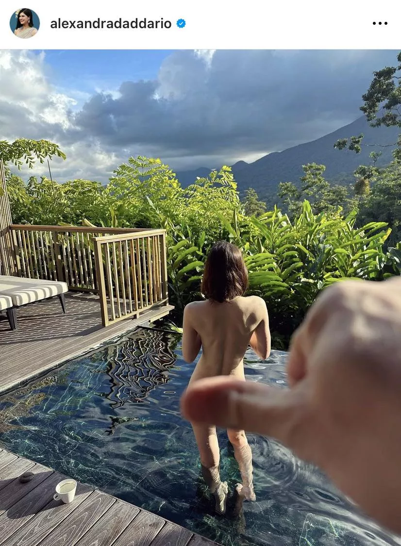 Alexandra Daddario on Insta