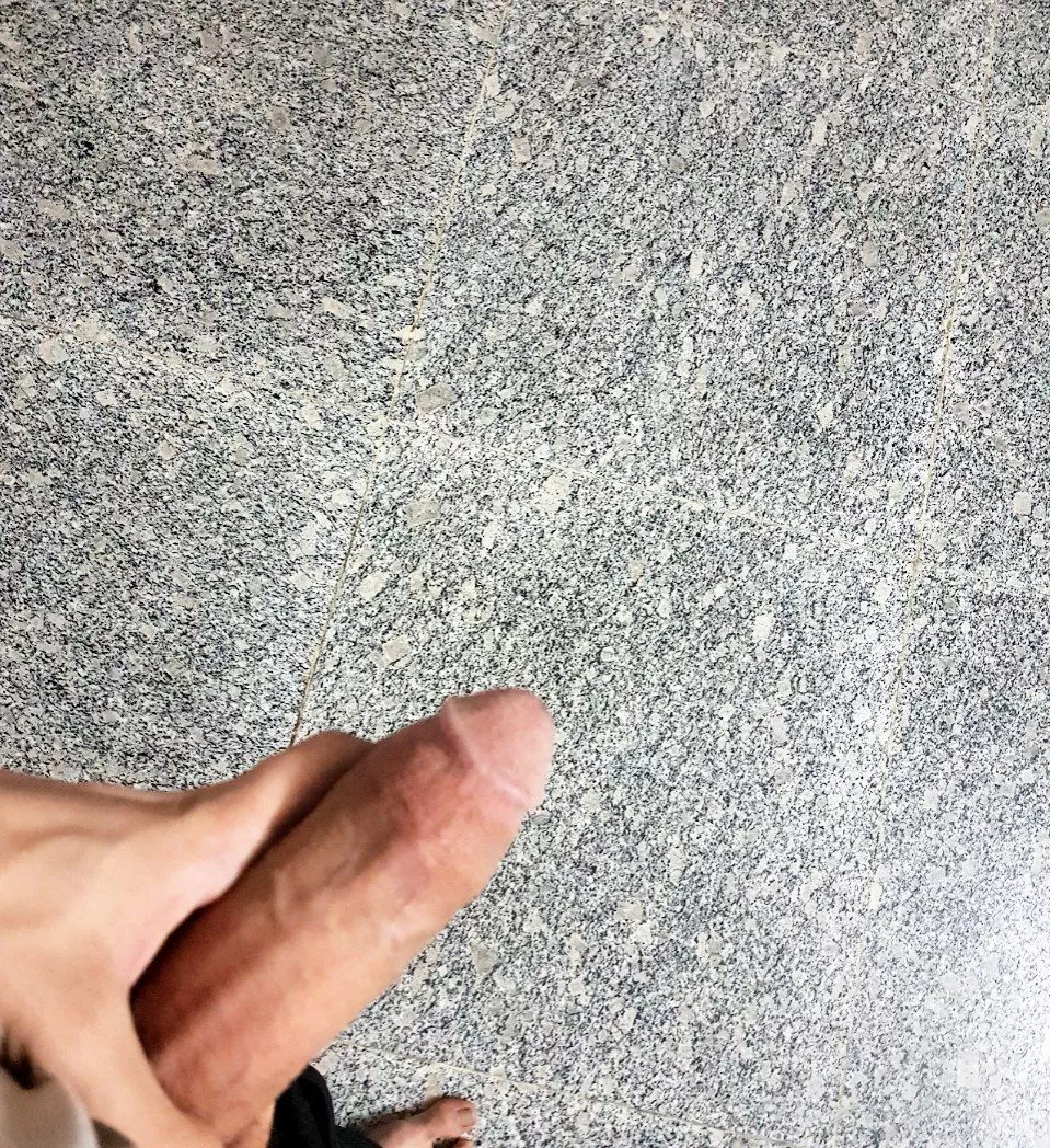 Average 18cm😅 21m what do you think?