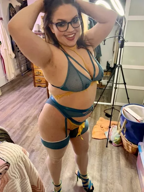 Blue and yellow with some stubble