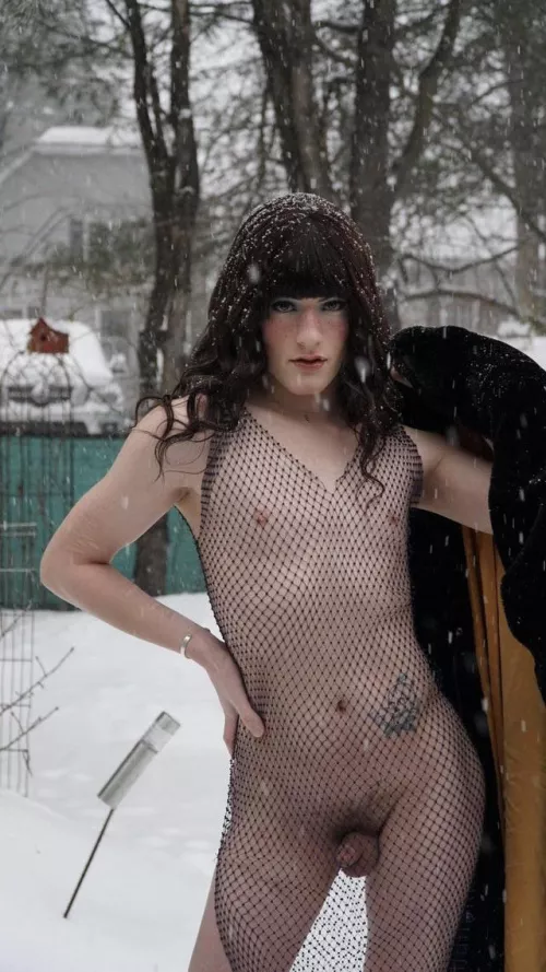 Can you warm me up? 🔥