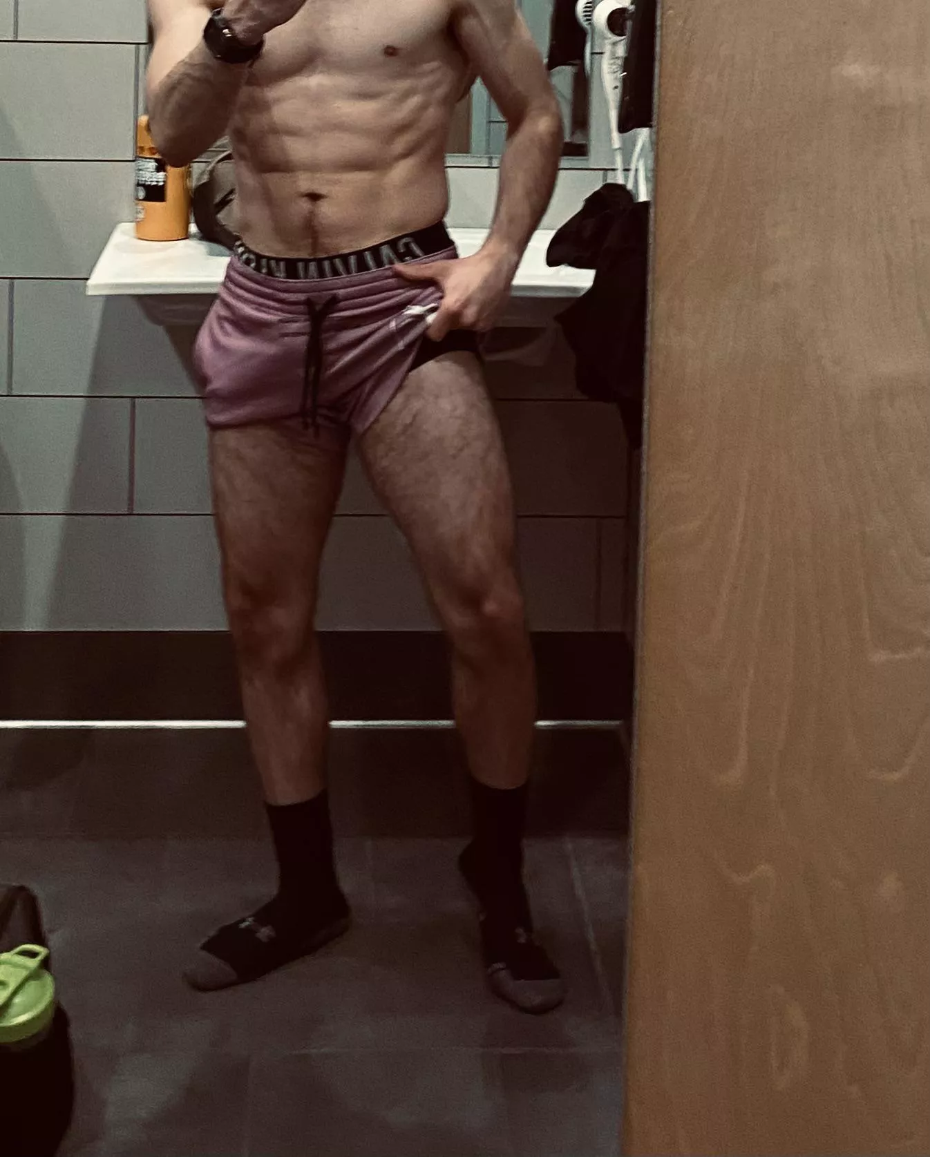 College jock for older bros or dudes near my age. Playing overwatch morning queue. Sc Zack_saenz22