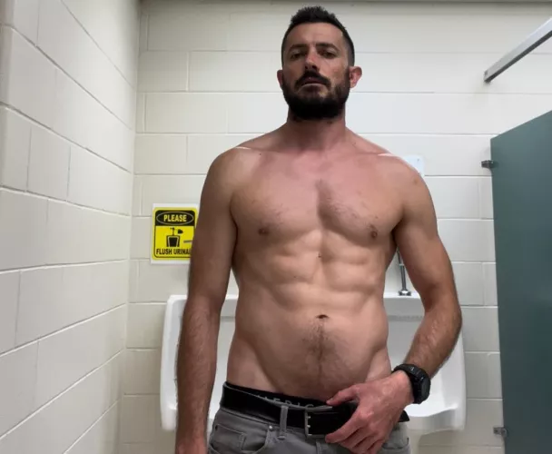 Come hang out in the bathroom