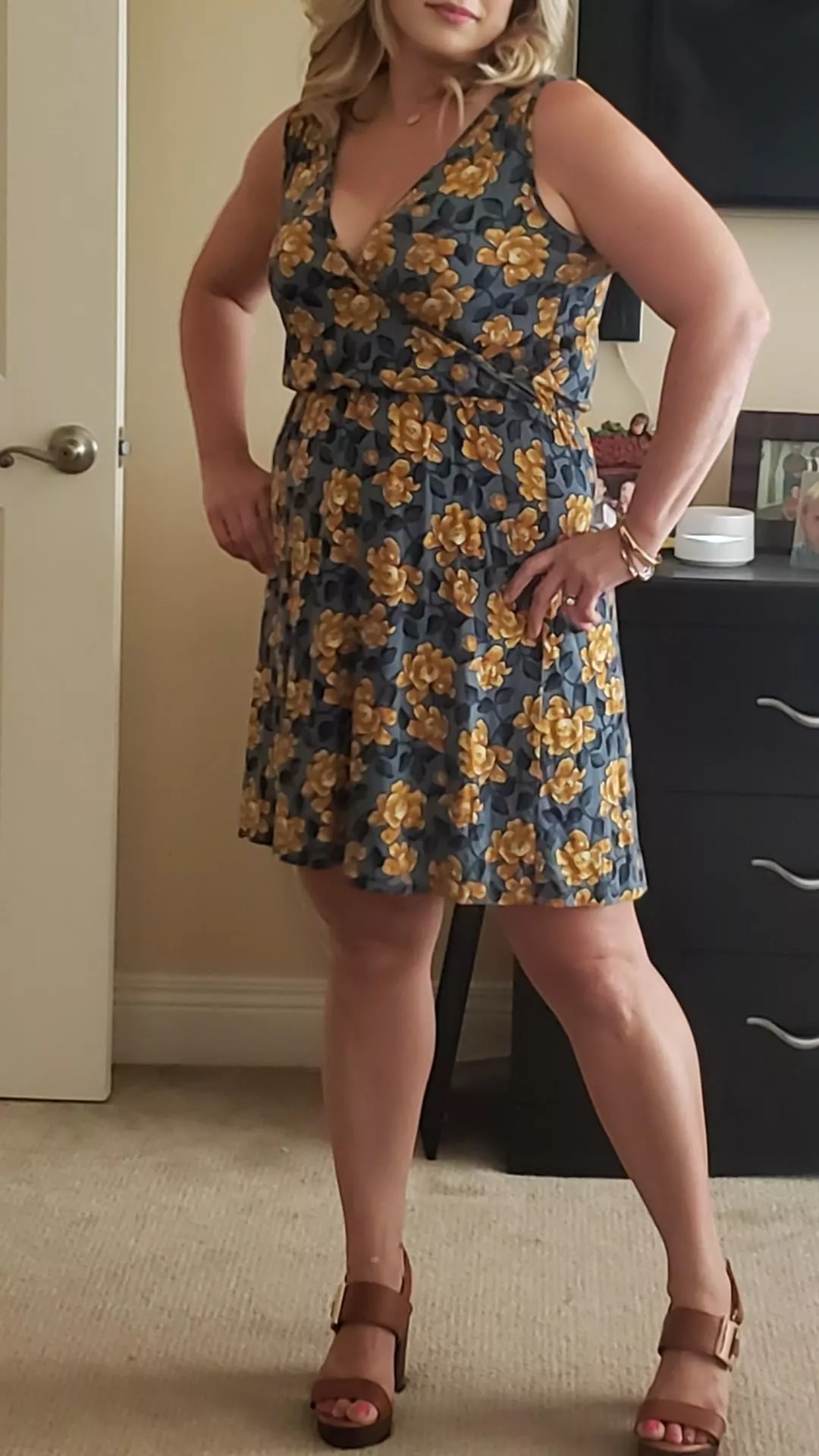 Date Night NOT with Hubby! 😈💍💋