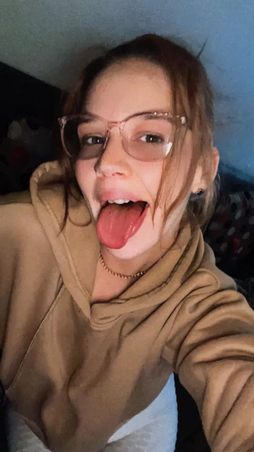 Do you like my tongue? 🥰