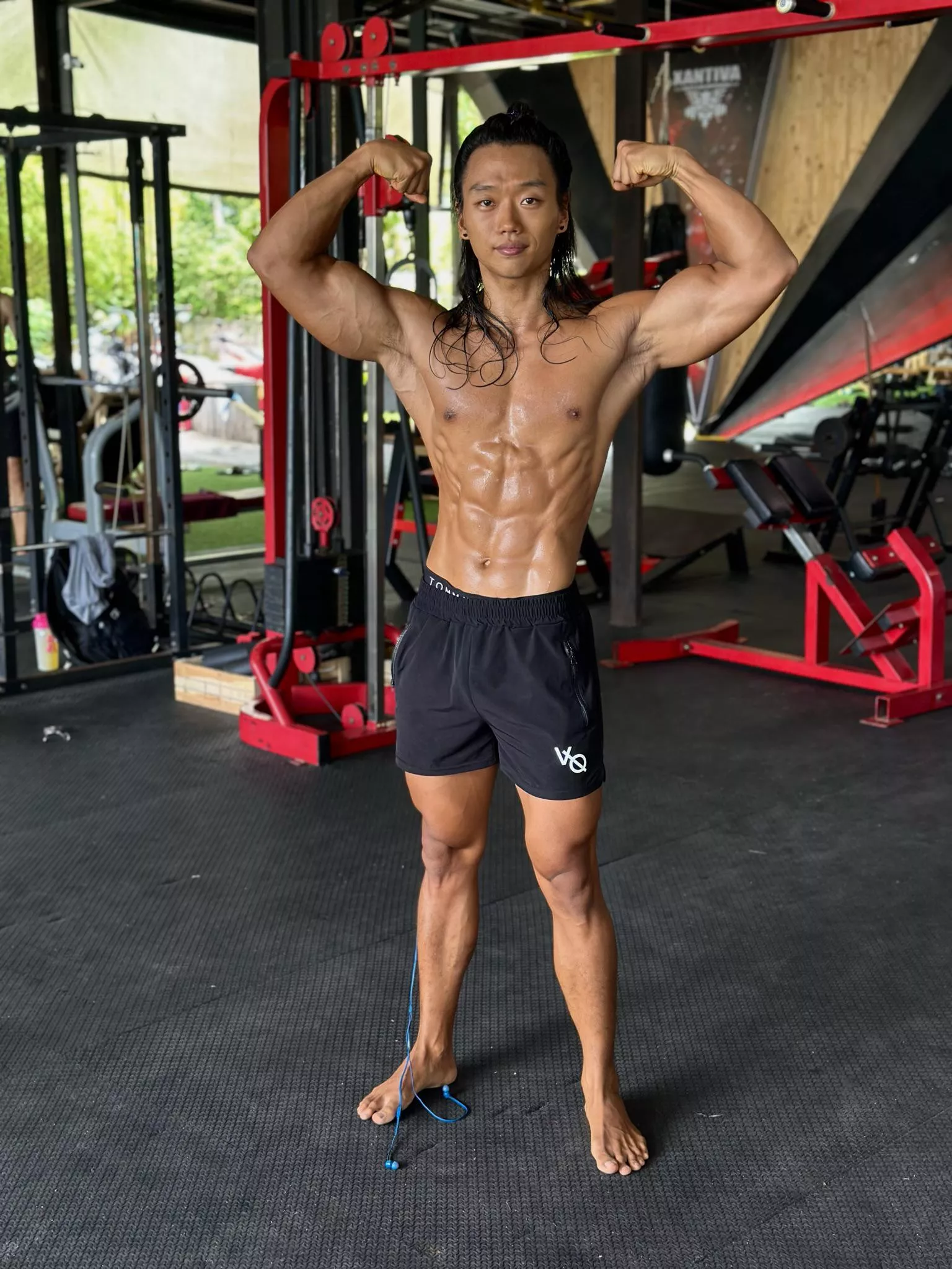 done with gym. join me in the shower?