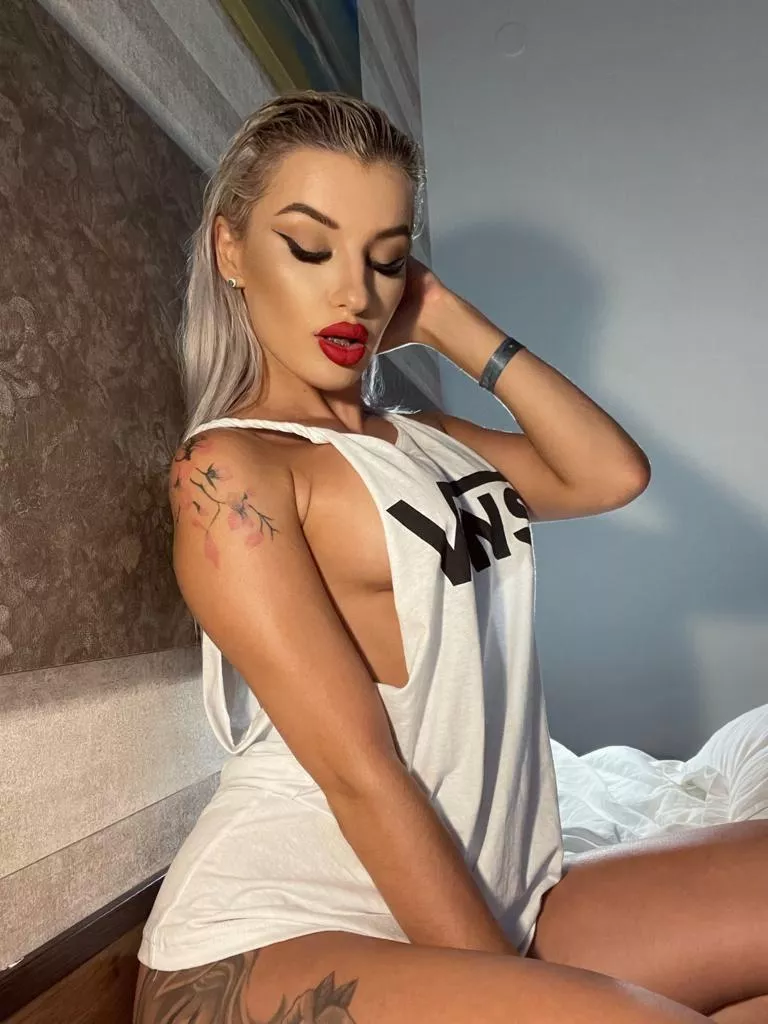 Feeling horny when the night comes