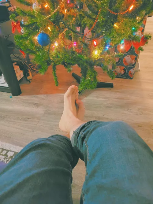 First post here 😈 what do y'all think? 🧦👣