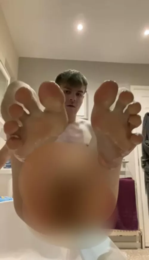 Found this video dm for uncensored version