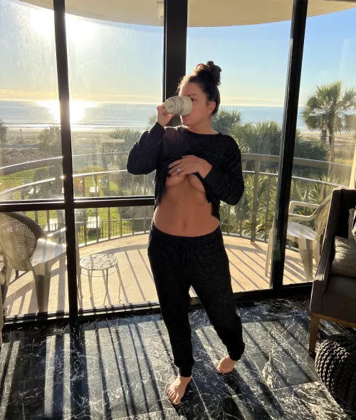 Good morning, babe 😘