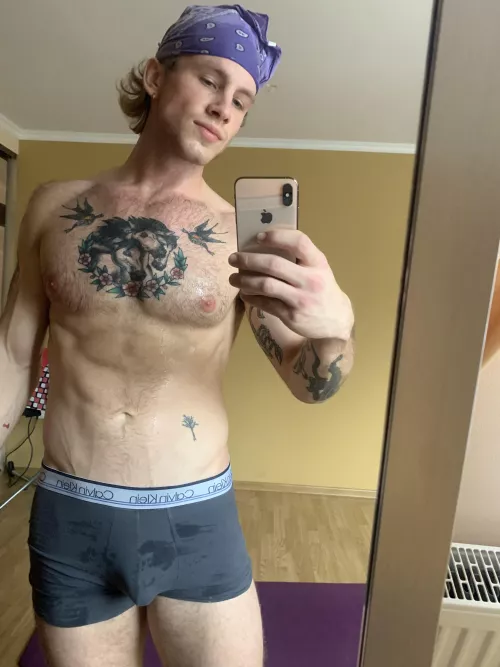 Gotta do smth on my stomach