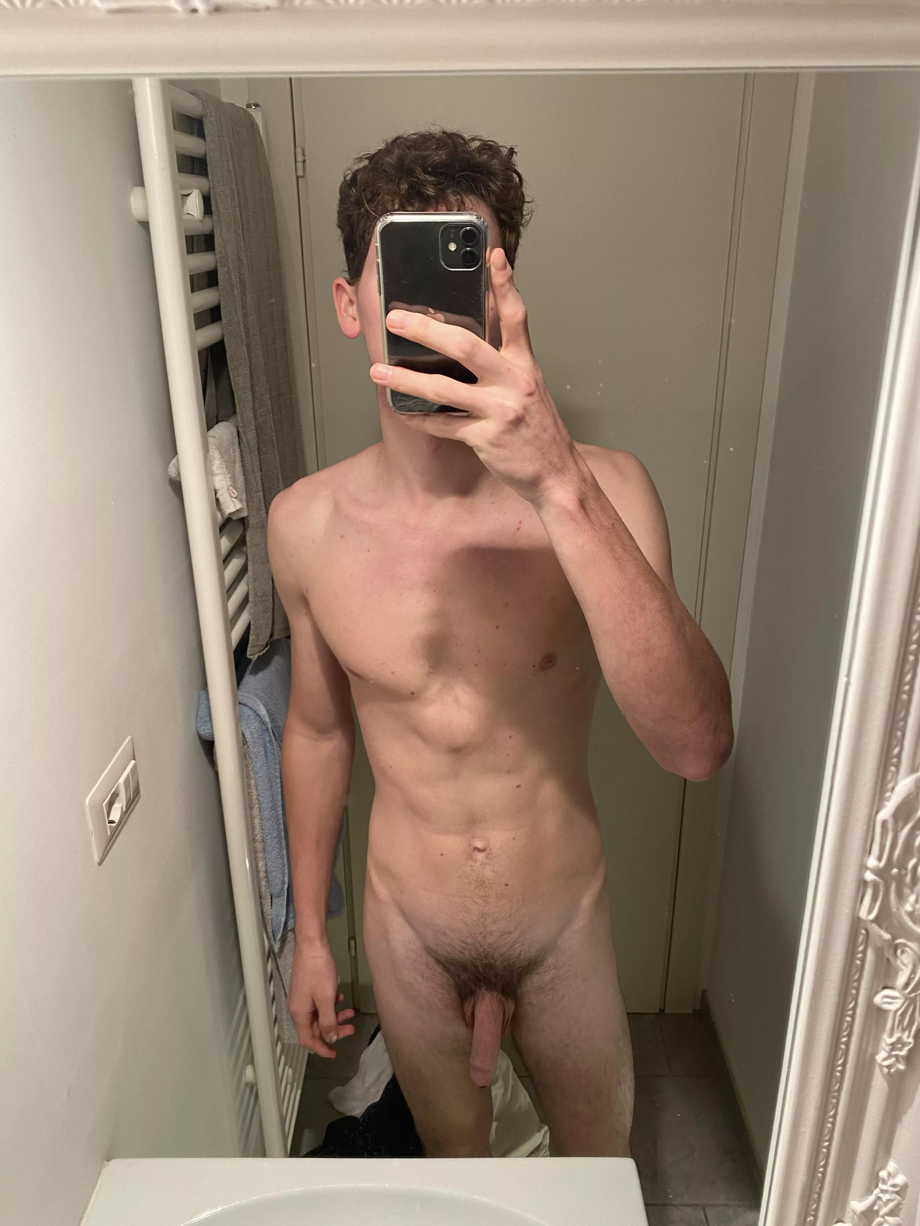 Hey, any (M)oms that wanna rate my body? 24