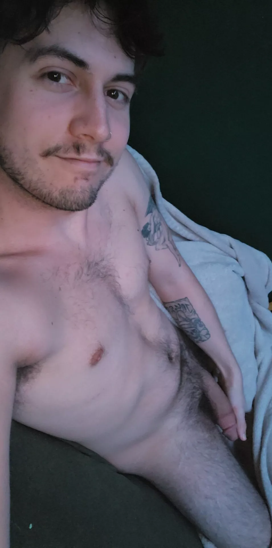 Hey (with insane amounts of rizz)