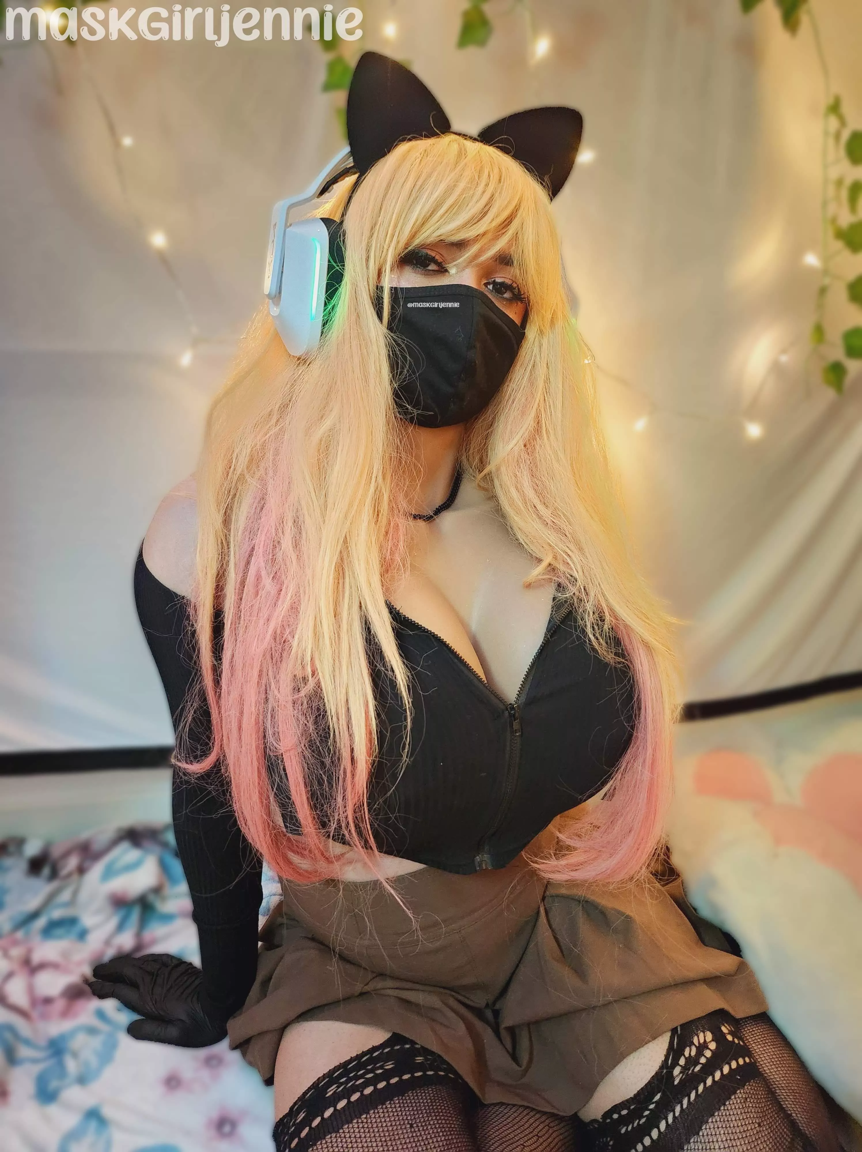 I can support you in game and under the table after 😉