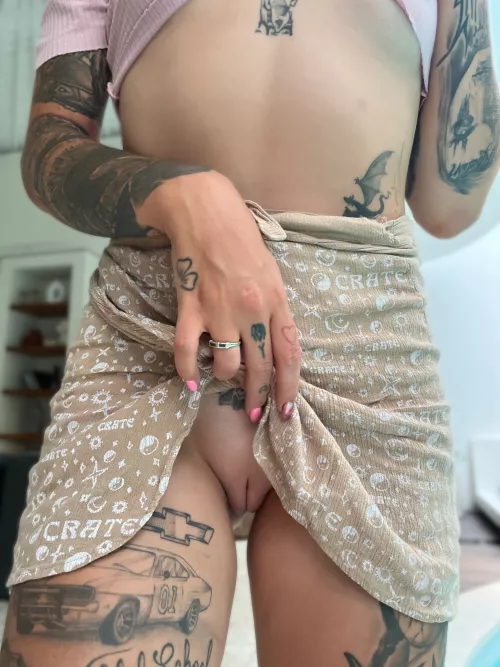 I like to go for a walk without panties