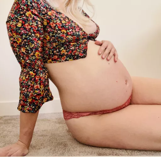 I love this bump 😈😈💋💋