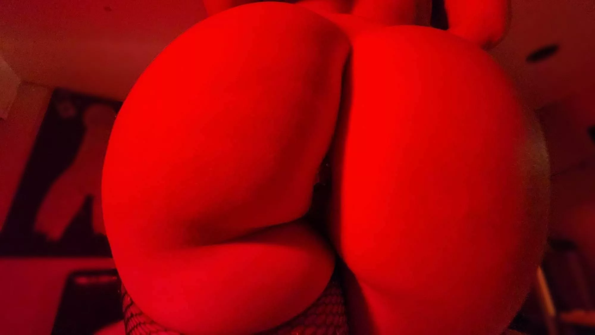 It's HUNGRY daddy 😉