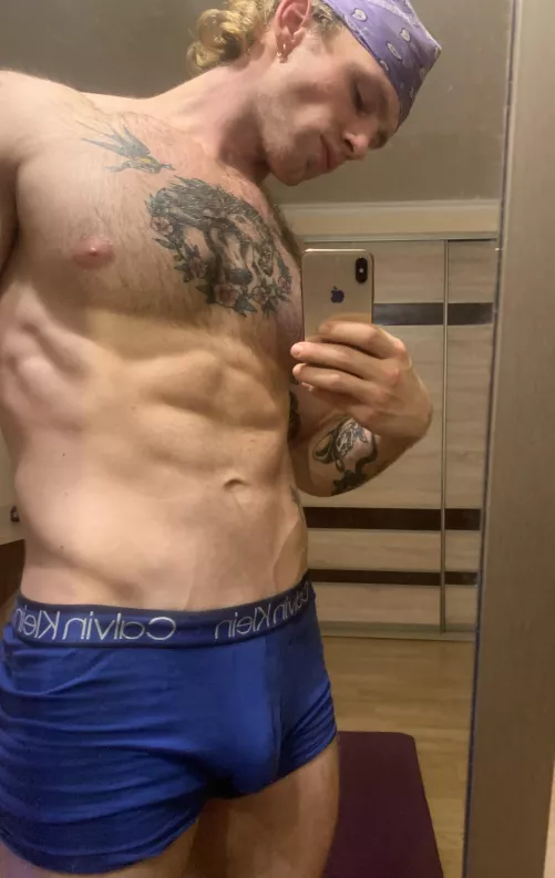 I’ve been working out in these for 2 straight days, still smells good