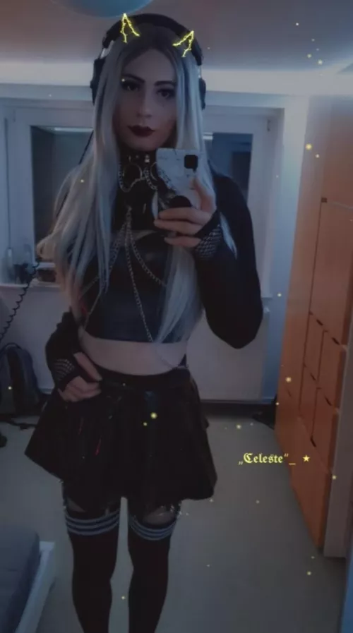 leather and pvc look 😍💜