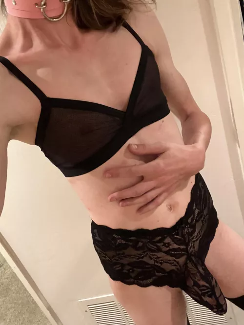 Leaving little to the imagination 💋