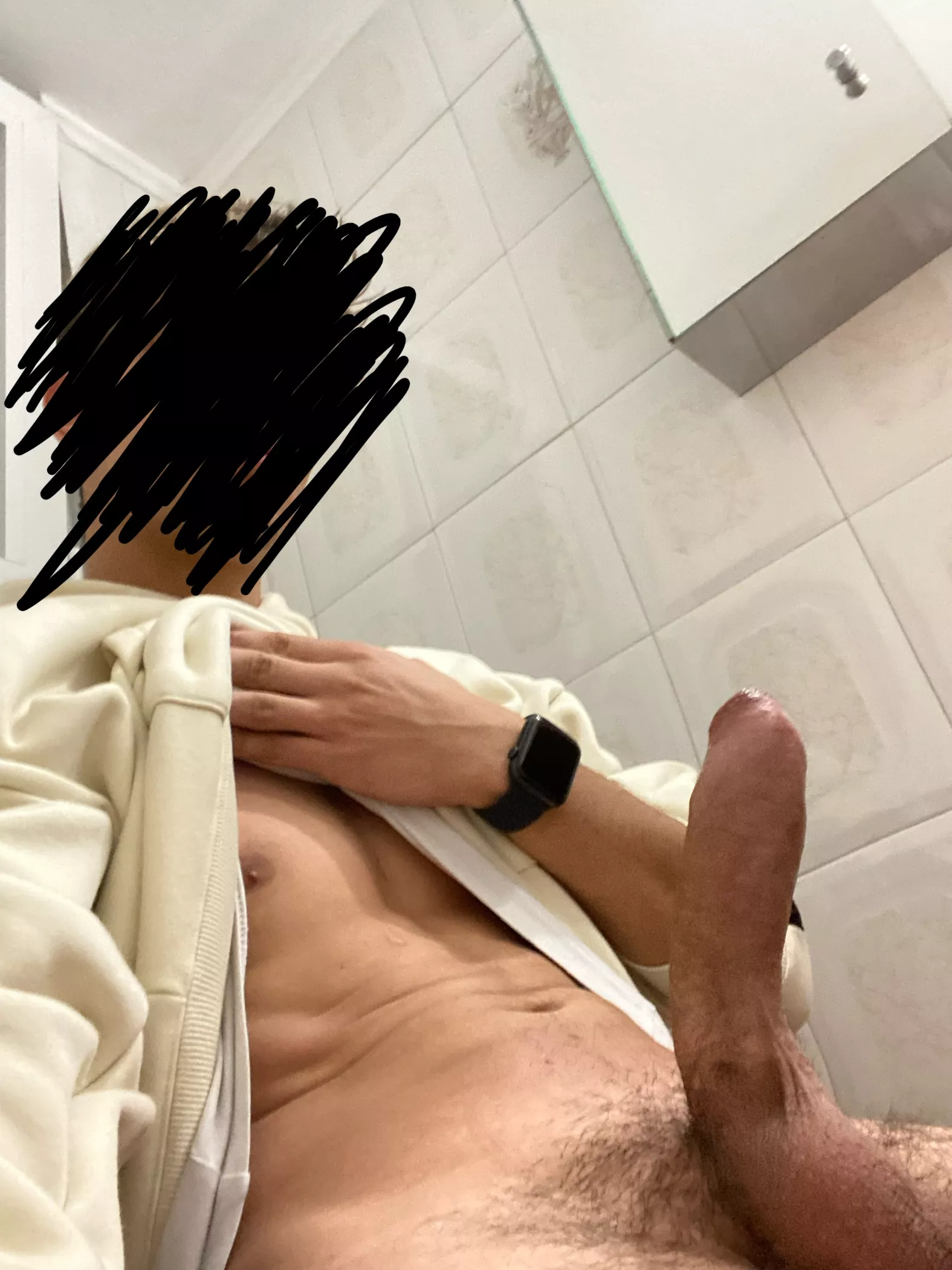 Let’s find a warm place to put this meat 🥵🔥