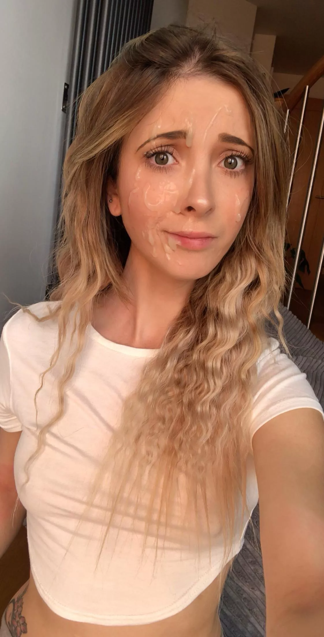 Looking cute. Does anyone know her name?