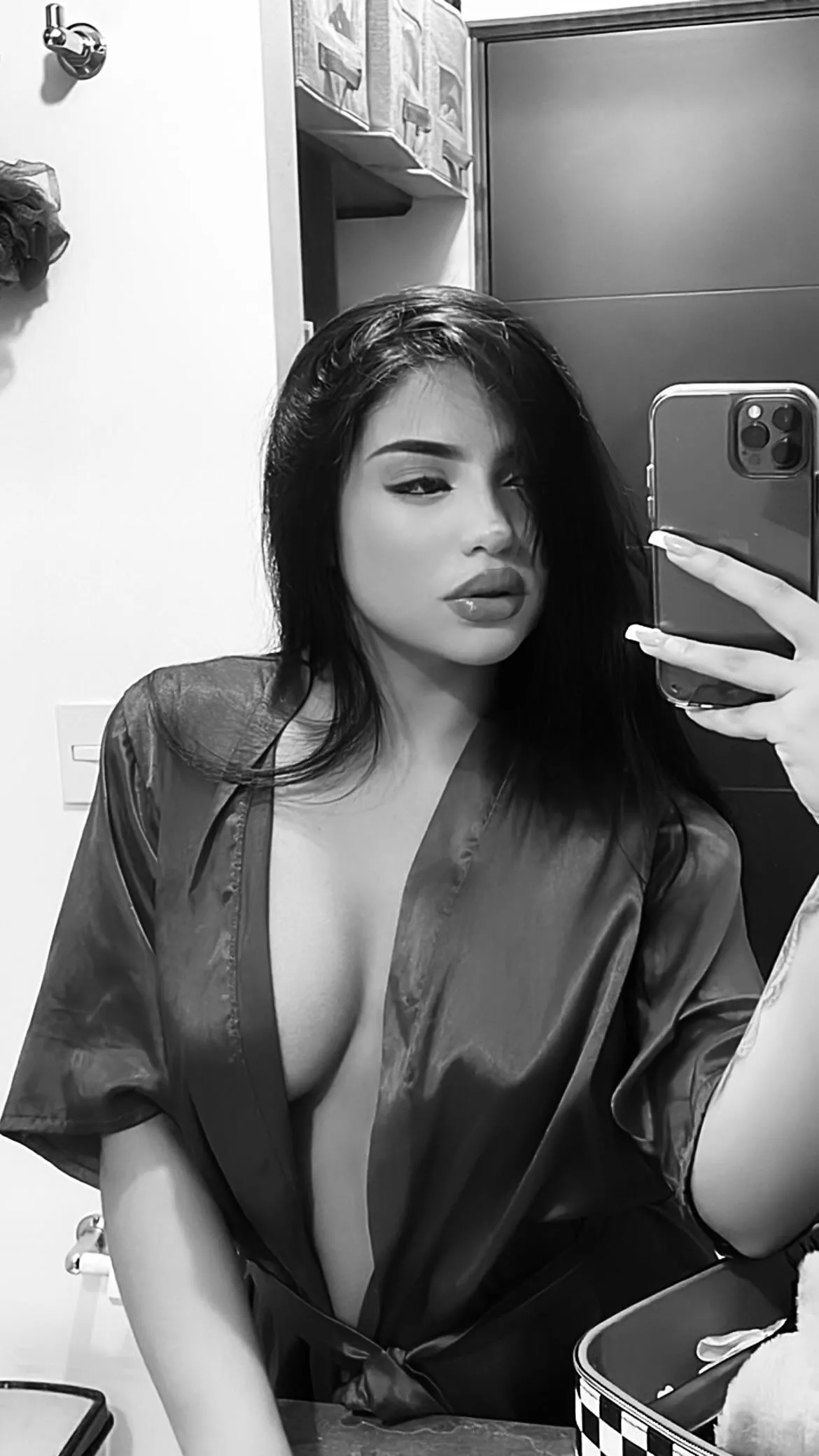 Looking like a Kardashian lol