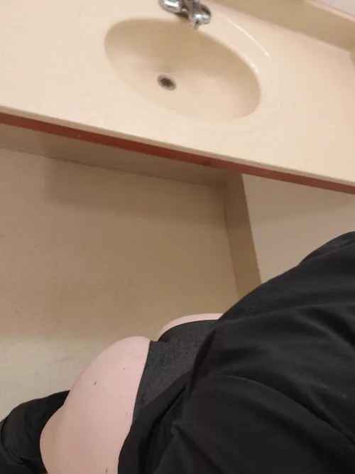 makes me so wet💦💦thinking about you pulling these to the side and.....