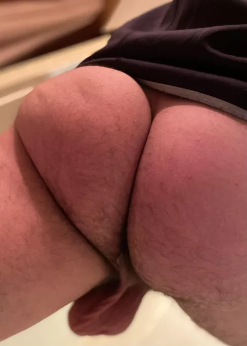 My wife says I have a great butt, what do you think? (31)