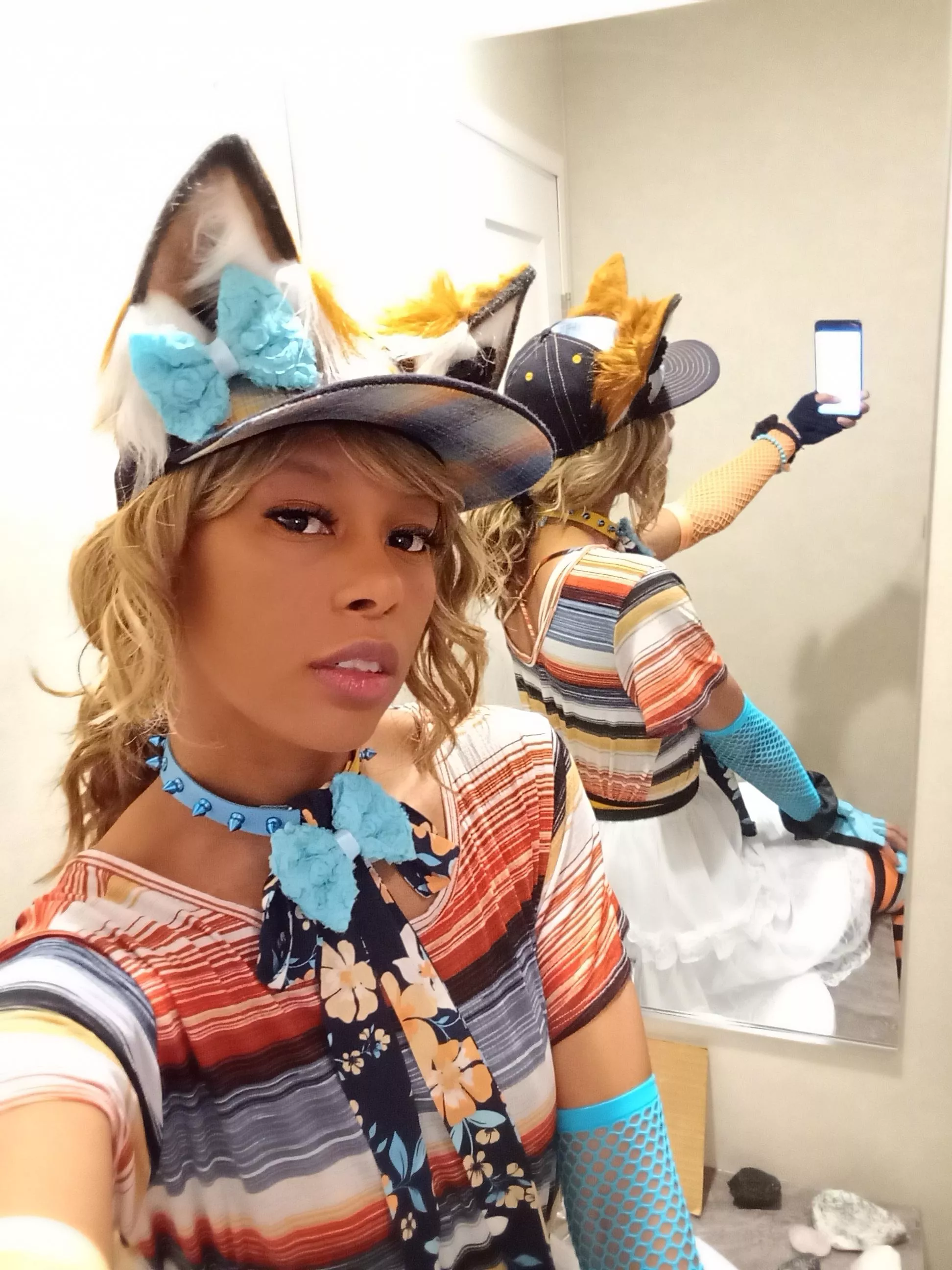 Primary Fox Vibes~ 💙💛❤️🦊