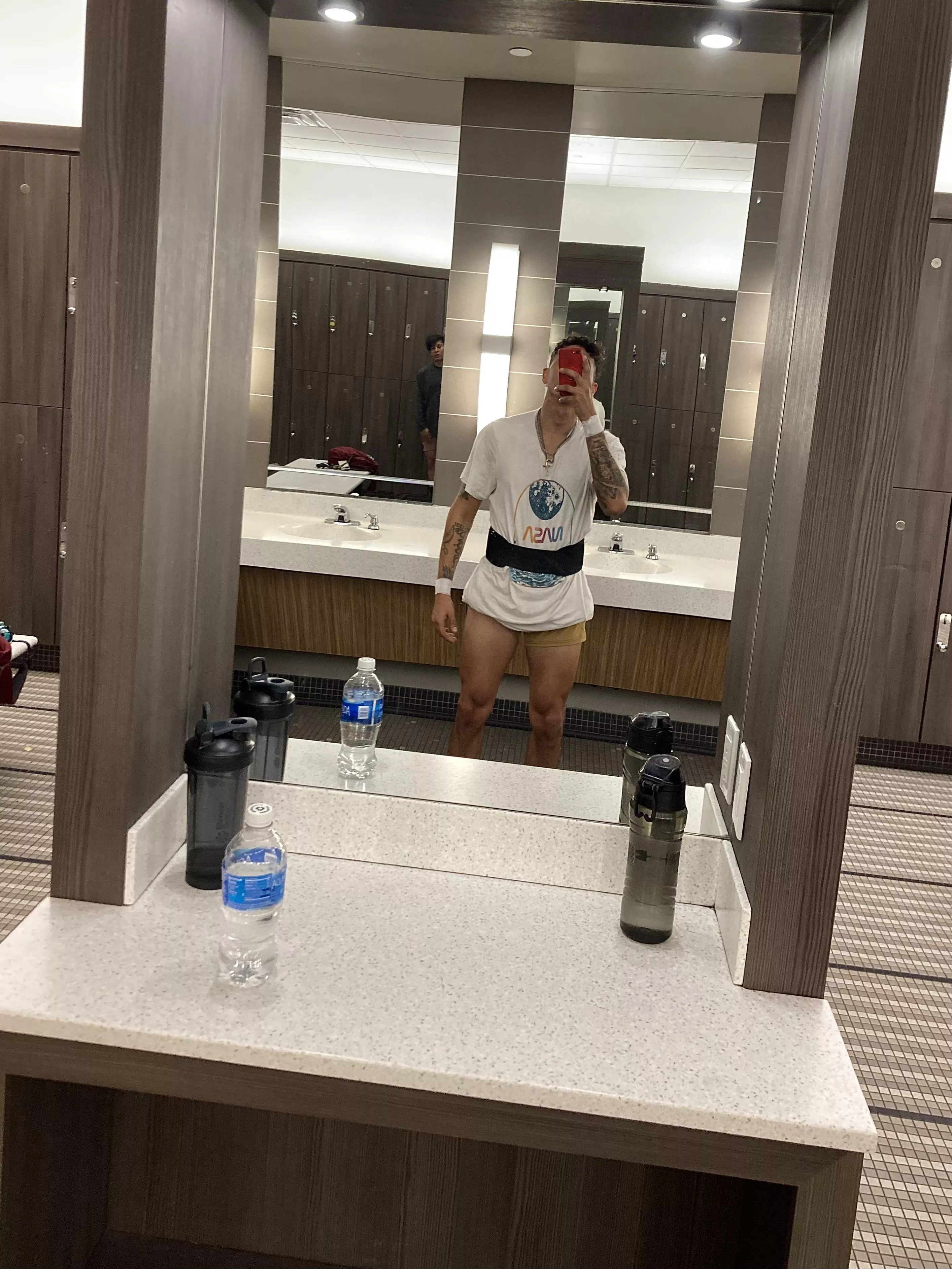 Quads who loves legs