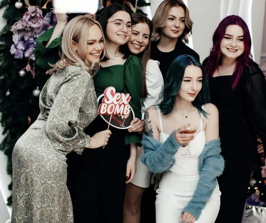 Rank these girls based on ur choice