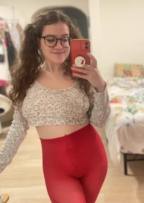 red tights ❤️
