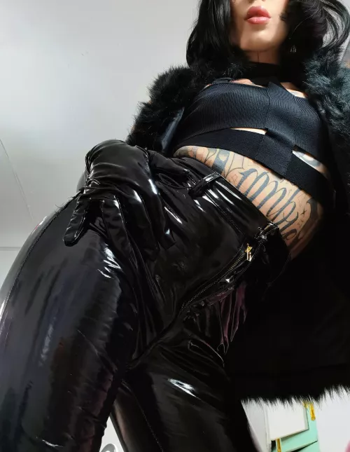 Shiny pants and gloves to match