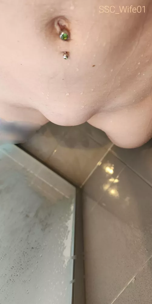 Shower mound