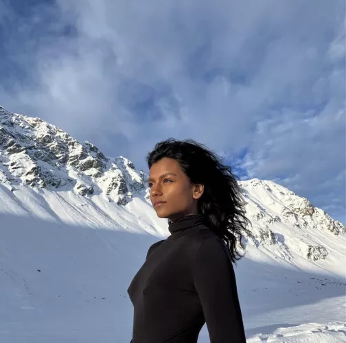 Simone Ashley’s Pokies