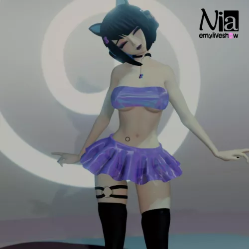 Snuck onto Six's ship but shhh don't tell her😉💙 https://chaturbate.com/emyliveshow