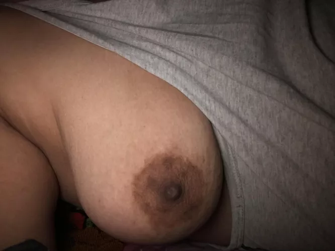 Someone wants to say goodnight 😴 (f)