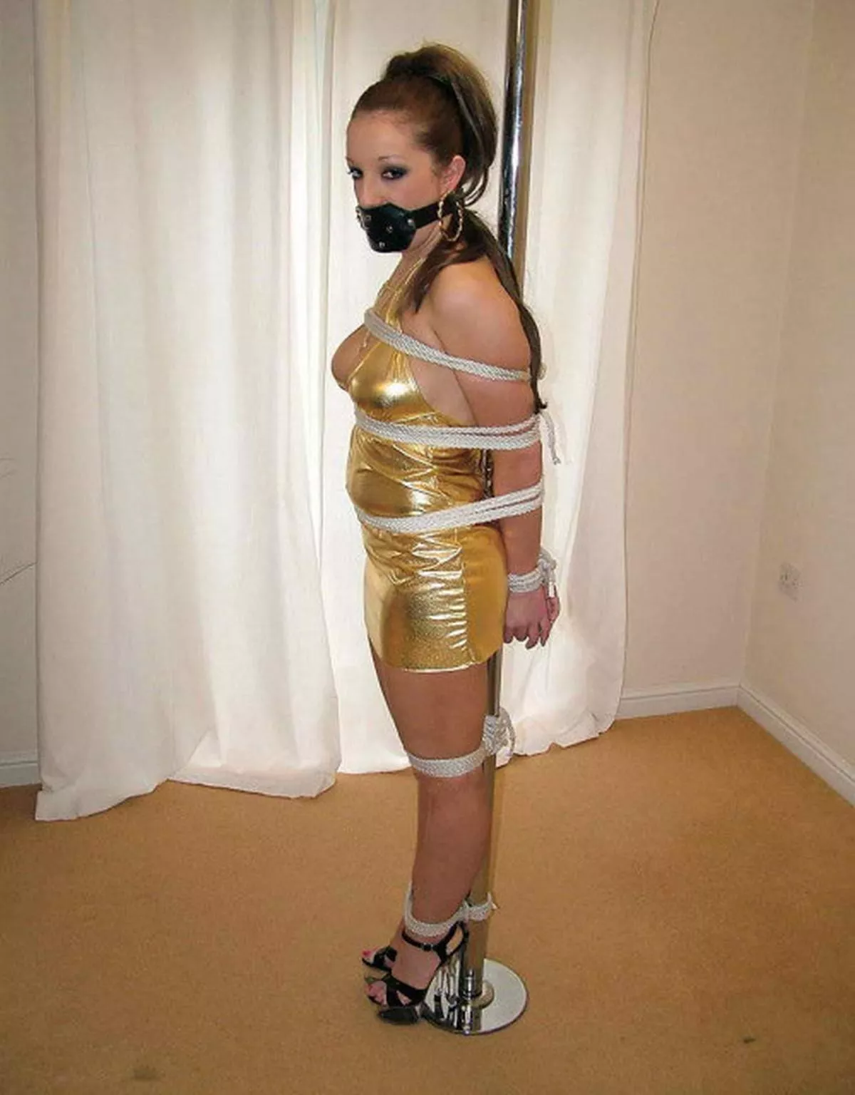 stripper bondage 😅