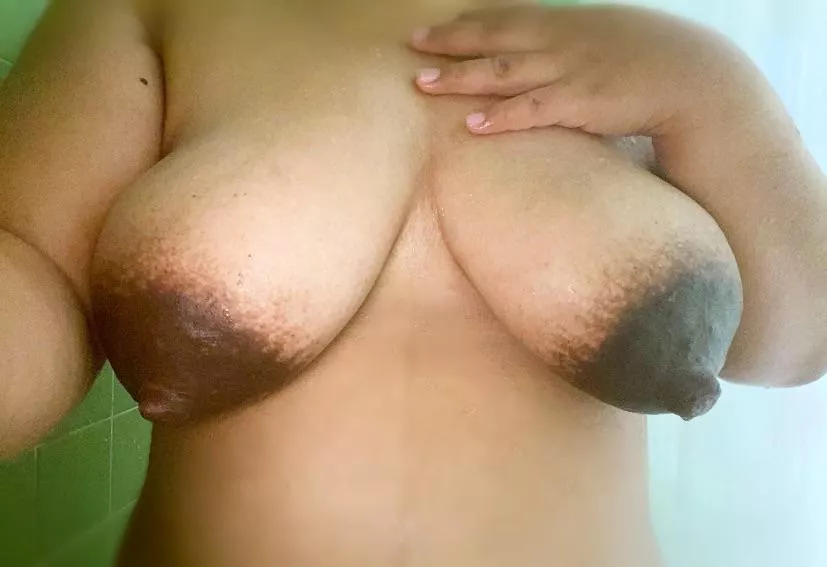 Tell me what you would do if you were in the shower with me…Show me if you’re not shy. 🫦