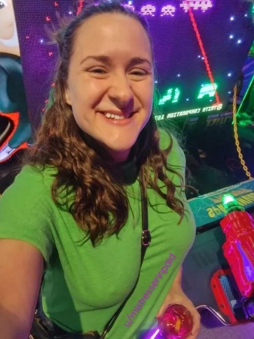 This girl was playing Galaga!